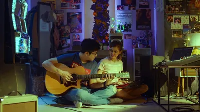 'Ngayon Kaya' puts old songs into a new playlist